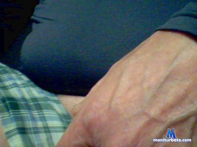 69hungandcut cam4 straight performer from Canada  