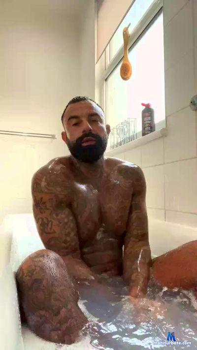 Marco_papi cam4 straight performer from United Kingdom of Great Britain & Northern Ireland  