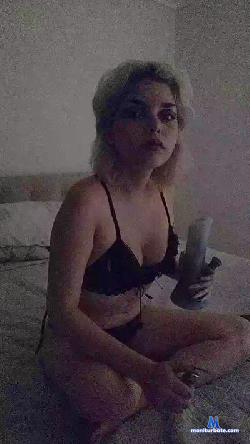 hornyyoungsters cam4 live cam performer profile