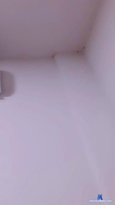 Cu_g cam4 bicurious performer from Republic of Chile  