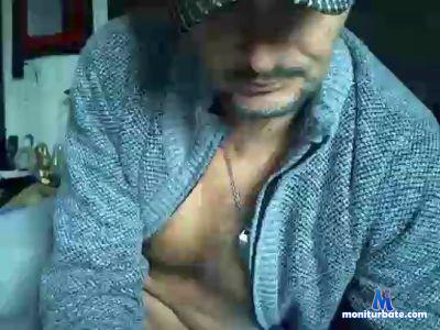 zoyeer1 cam4 gay performer from Republic of Chile  
