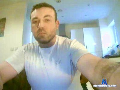beefyhole cam4 bisexual performer from United Kingdom of Great Britain & Northern Ireland  