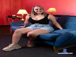 naireth_curve cam4 live cam performer profile