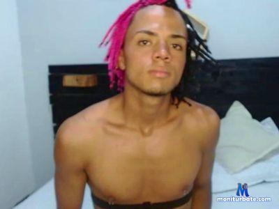 Robert_guerra cam4 bicurious performer from United States of America  