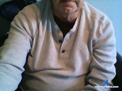 jack42993 cam4 bicurious performer from Canada  