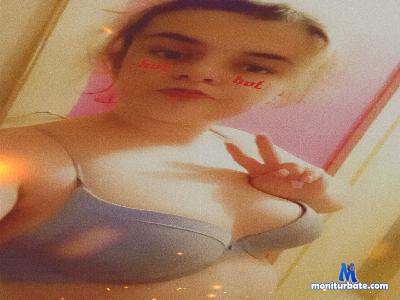 Petitemiss_89 cam4 unknown performer from French Republic douche 