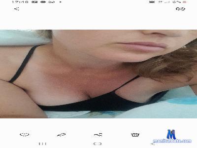 PrincesseSarah cam4 straight performer from French Republic pussy cute striptease femdom pee sexe amateur 
