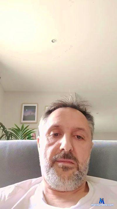 ricky33251 cam4 straight performer from French Republic  