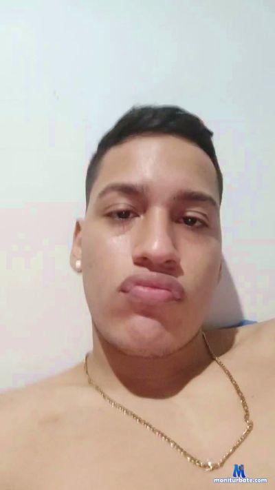 Harmonium28 cam4 unknown performer from Republic of Colombia  