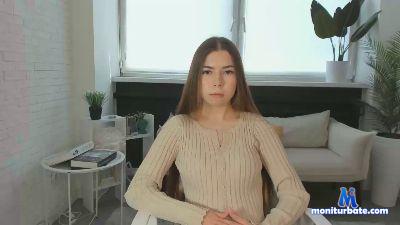 MadaleneZody cam4 bisexual performer from United States of America feet spanking cosplay schoolgirl C2C gamer cute 