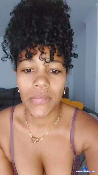 Lisycuban cam4 bisexual performer from Kingdom of Spain chupar dildo 