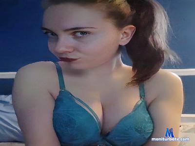 Ericaheart5195 cam4 bisexual performer from United Kingdom of Great Britain & Northern Ireland cute amateur 