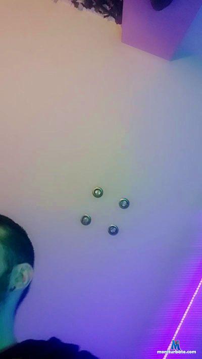 Yakutboy cam4 gay performer from Russian Federation  