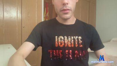aaaaaahhh27 cam4 gay performer from Kingdom of Spain  