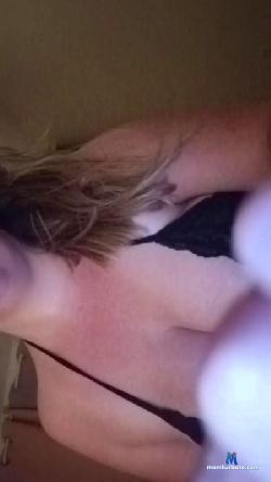 Liloulovee cam4 live cam performer profile