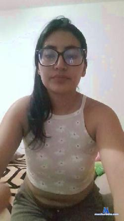 Zakiah98 cam4 live cam performer profile