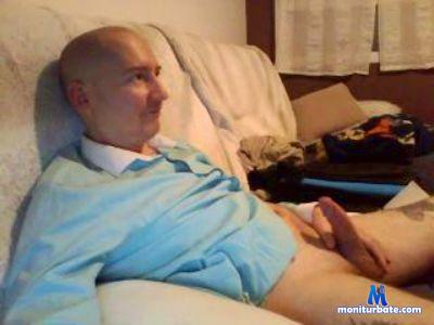 vini3576 cam4 bicurious performer from French Republic  