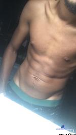 pikinotii1 cam4 livecam show performer room profile