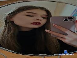 GeraldinaFereti cam4 live cam performer profile