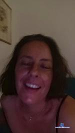 Emyloup85 cam4 livecam show performer room profile