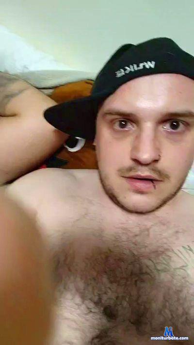 i_am_toilet_dav cam4 gay performer from Czech Republic  