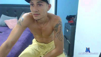 THAIFREDX cam4 bisexual performer from United States of America  
