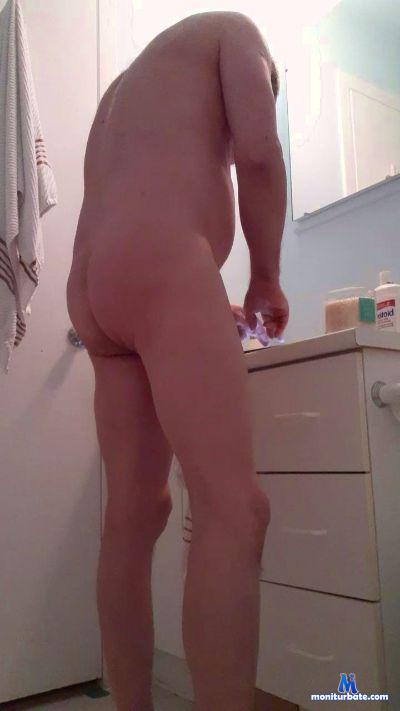 gumbynu1 cam4 straight performer from Canada  