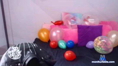 Isabelacherry cam4 bisexual performer from Republic of Colombia latina milk blowjob boobs livetouch rollthedice 