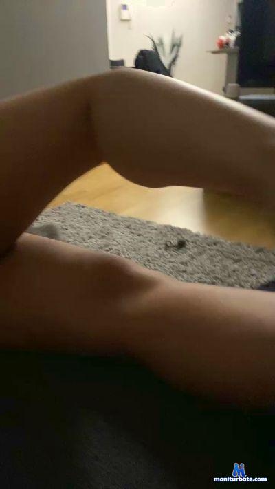 Littleesse cam4 straight performer from Republic of Italy amateur feet striptease blowjob 