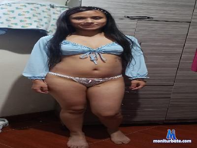 Darem_and_krsty cam4 bisexual performer from Kingdom of Spain squirt milk masturbation C2C deepthroat anal spanking 