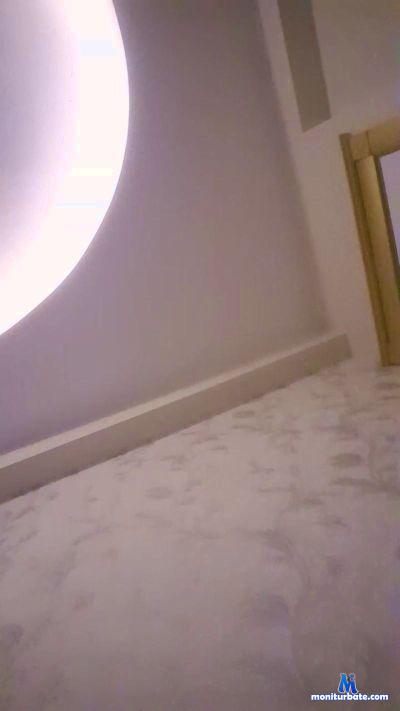 niceboys8 cam4 straight performer from Republic of Turkey  