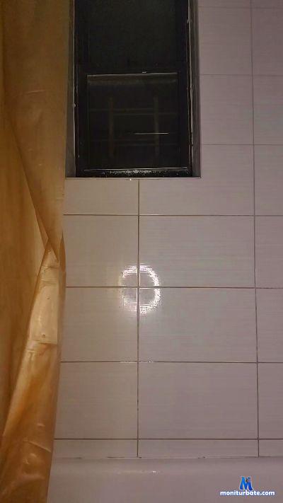 KINGNORTHE cam4 straight performer from United States of America showertime 