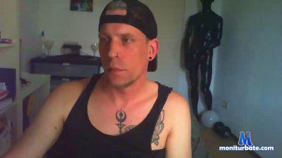 cougar1963 cam4 bisexual performer from Central African Republic  