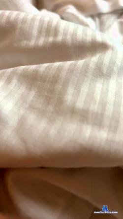 Amy_hide cam4 live cam performer profile