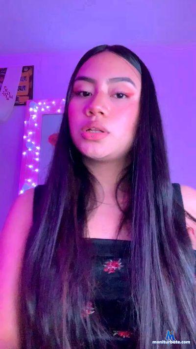 SexyLeah cam4 bisexual performer from Republic of Colombia latina new pussy 