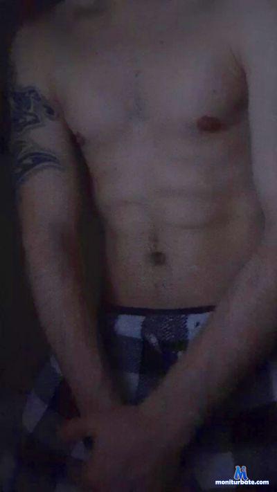 joaomartin10 cam4 straight performer from Republic of Colombia  