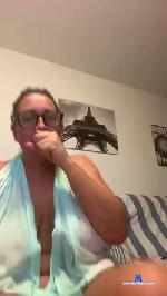 Andaluza38 cam4 livecam show performer room profile