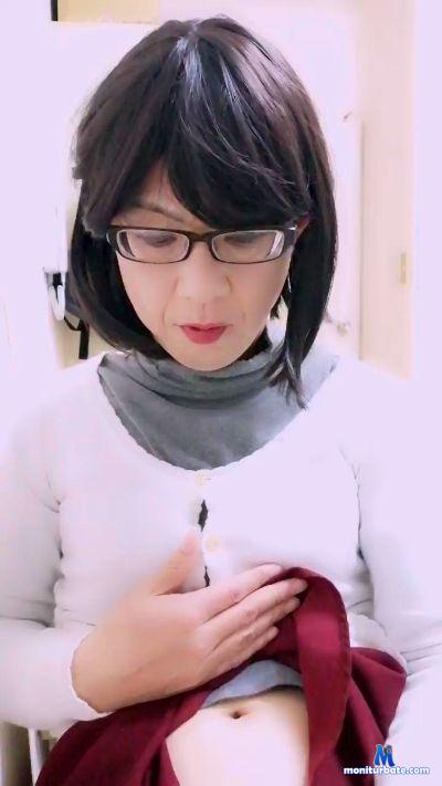 chieko_jp cam4 bicurious performer from Japan  
