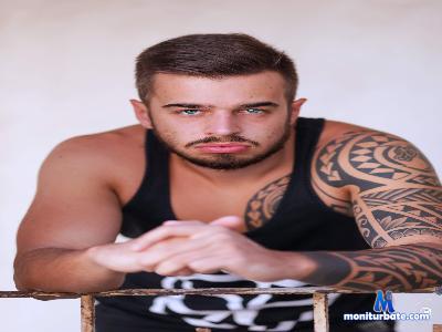 italianmaorifun cam4 straight performer from Republic of Italy dick tattooedguy fitness rollthedice 