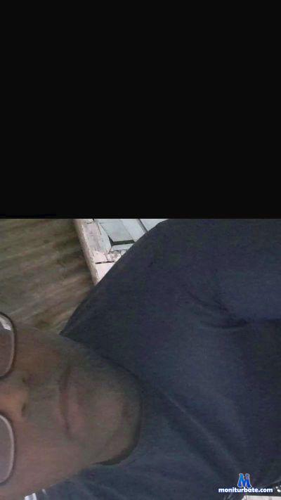 leohot34 cam4 bicurious performer from Federative Republic of Brazil  