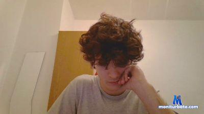 M0s3 cam4 straight performer from Republic of Italy smoke amateur cute striptease milk masturbation 