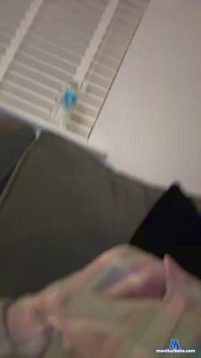 Mlg2025 cam4 straight performer from United Kingdom of Great Britain & Northern Ireland amateur pornstar pussy cute cum C2C masturbation 