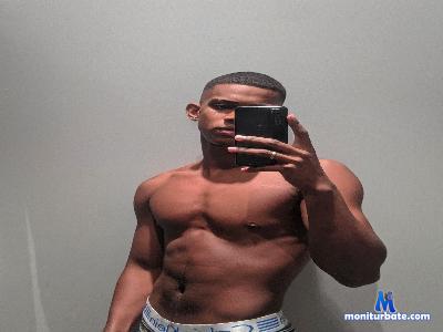 BryanSmithxxx cam4 bisexual performer from United States of America armpits milk masturbation C2C striptease cum anal 