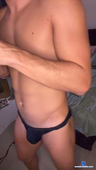 elimb cam4 gay performer from Argentine Republic  