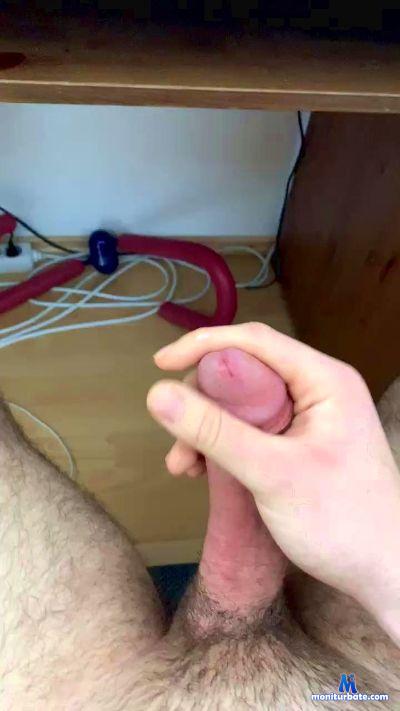 ChrisTheBarbar cam4 straight performer from Republic of Austria  