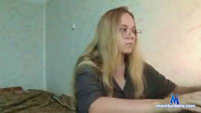 KerryMorie cam4 bicurious performer from Kingdom of the Netherlands bigass femdom ass striptease schoolgirl C2C cute 