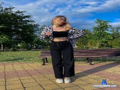 EdwinaFulwood cam4 bisexual performer from Republic of Finland  
