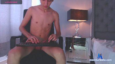Adriien19 cam4 bisexual performer from Republic of Colombia milk armpits masturbation ass spanking anal taboo 