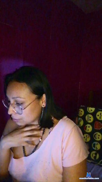 deisy_sexyhot4 cam4 bisexual performer from Republic of Colombia  