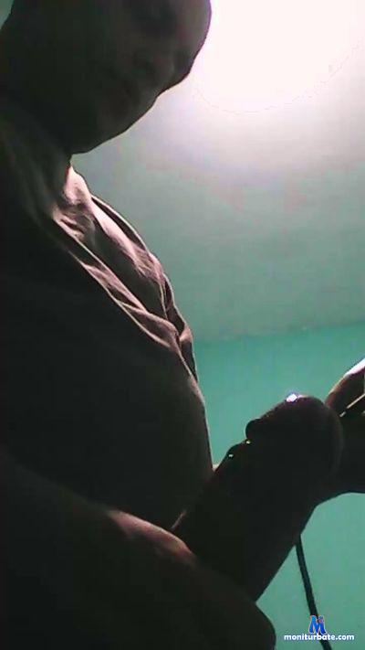 argentino167 cam4 straight performer from Canada  